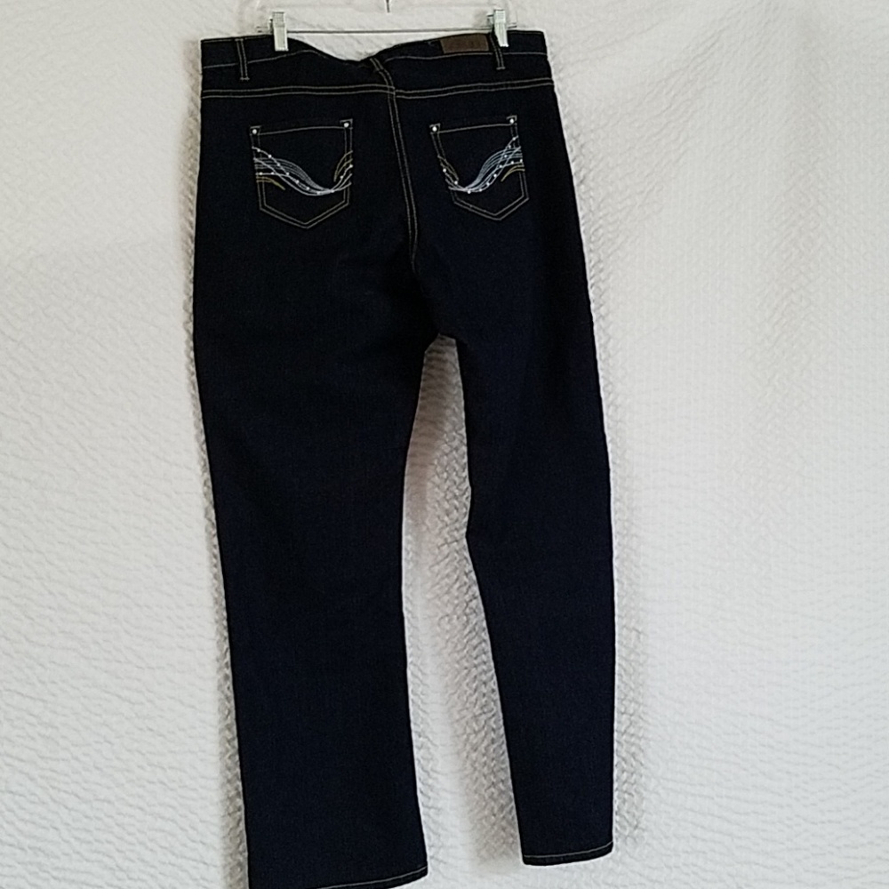 dkin jean - Picture 3 of 7